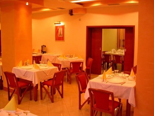 Hotel Oliver (inchis) - image - 3