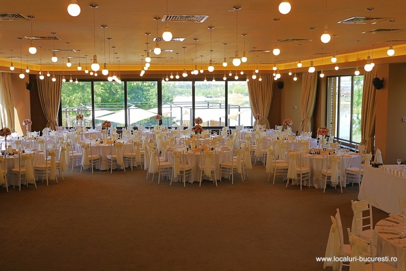 The President restaurant & events - image - 2