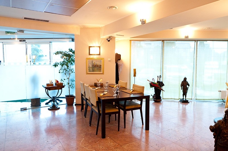Hotel Dacia Bucuresti (inchis temporar) - image - 1