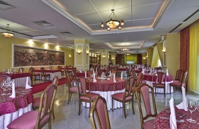 Alexander Hotel (INCHIS ??) - image - 2