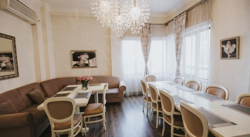 Cherie Hotel Boutique & Restaurant - image - 1