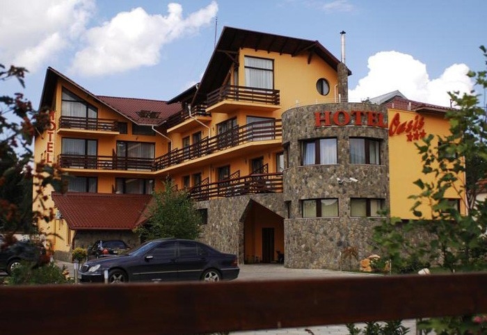 Hotel Oasis - image - 0
