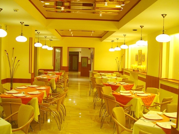 Hotel City Center - image - 3
