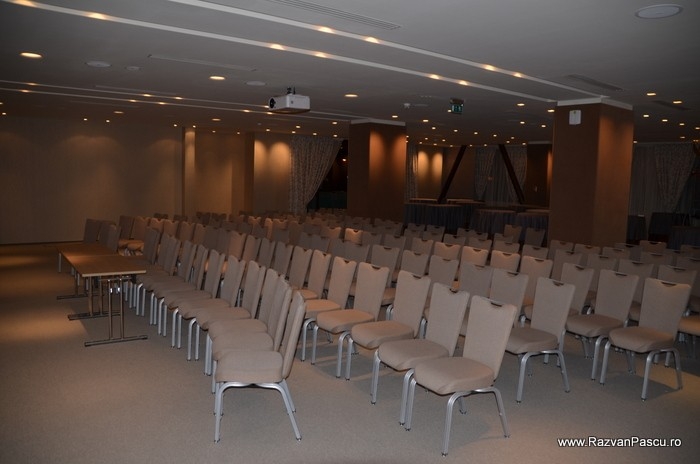 Kronwell Hotel - image - 3