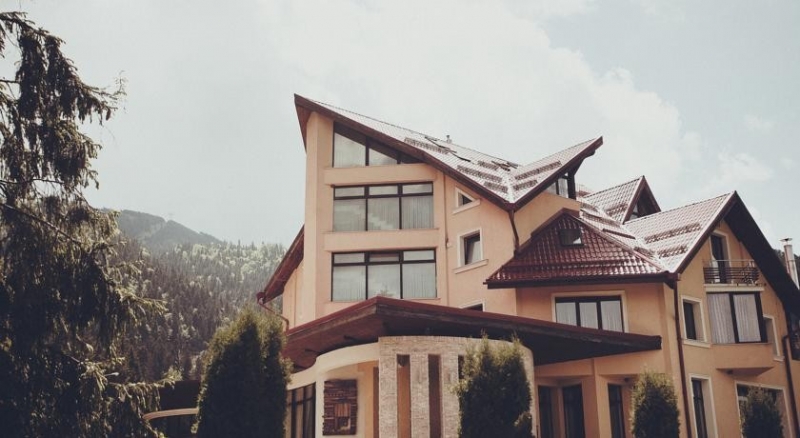 Pensiunea Denisa Poiana Brasov - image - 0