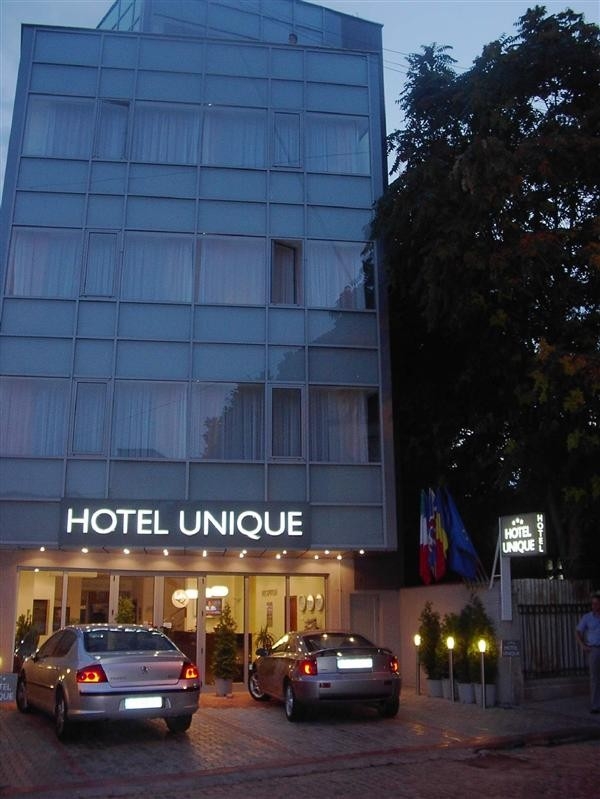 Hotel Unique - image - 4