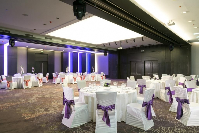 Sheraton Bucharest Hotel (fost Howard Johnson Grand Plaza) - image - 2