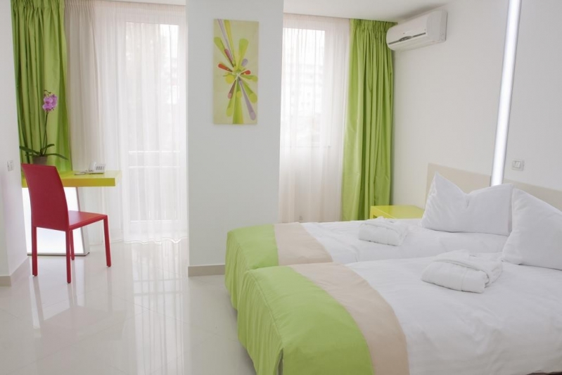 Christina Hotel - image - 2