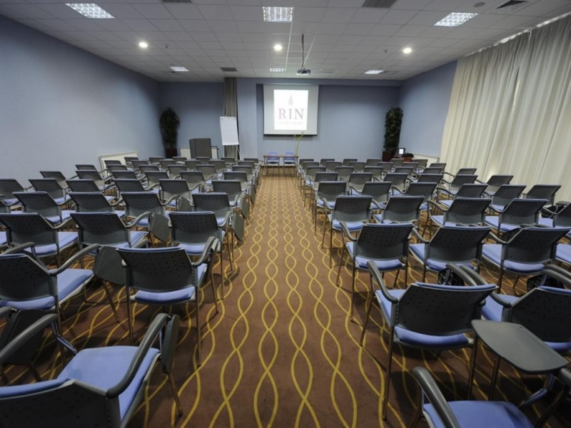 Rin Central Hotel - image - 1