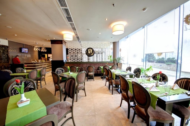 Golden Tulip Victoria - image - 2