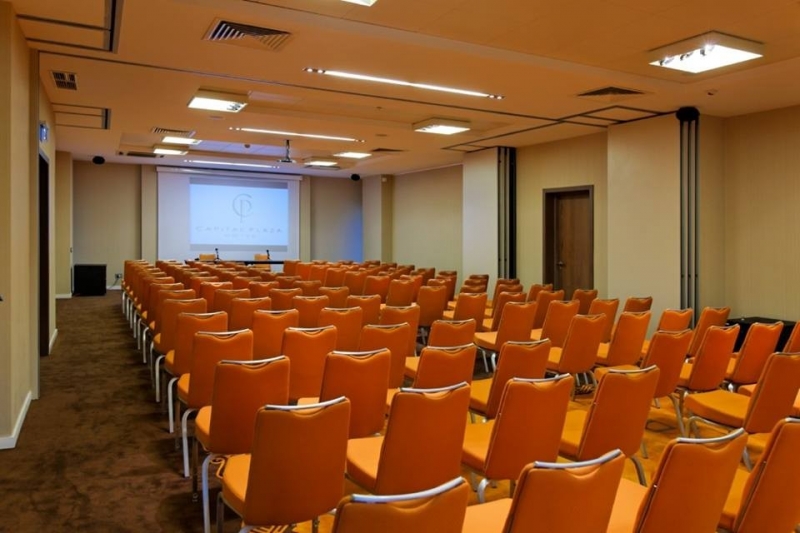 Capital Plaza Hotel - image - 4