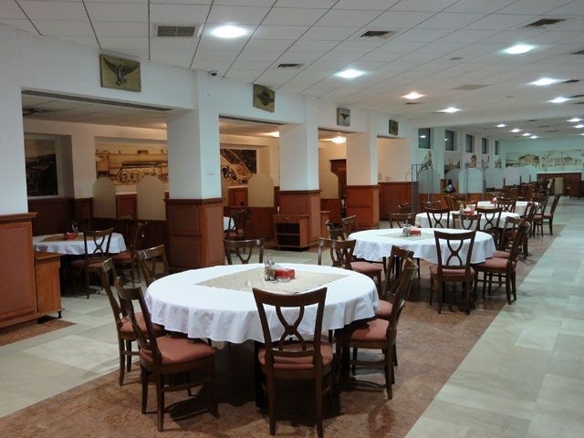 Restaurantul Peronul 0 - image - 2