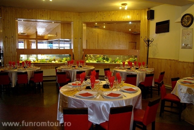 Restaurant Colt de Rai Bucuresti - image - 1