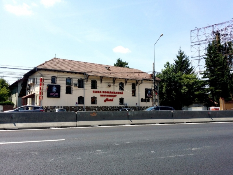 Casa Romaneasca Bucuresti-Otopeni - image - 0