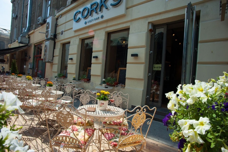 Corks Cozy Bar - image - 0