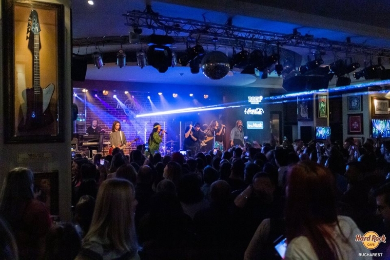 Hard Rock Cafe - image - 4