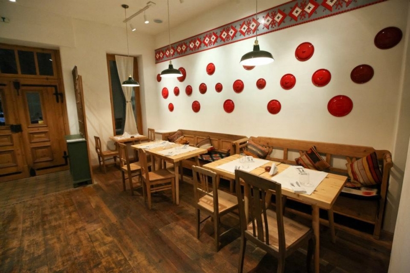 Restaurant Lacrimi si Sfinti - image - 1