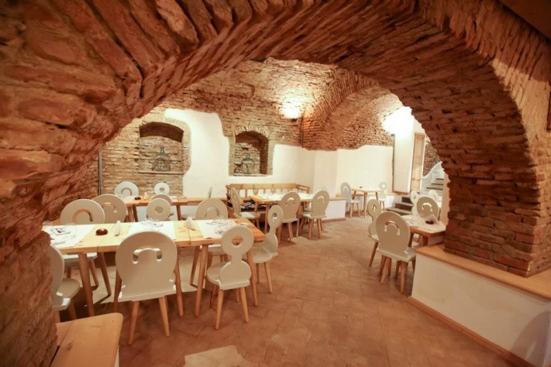 Restaurant Lacrimi si Sfinti - image - 2