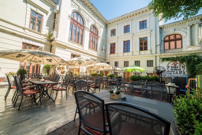 Suzana Ribs&Wings (fost Palace Pub Restaurant & Garden) - image - 3