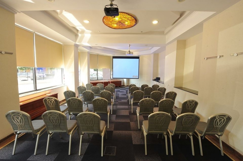 Crystal Palace Hotel - image - 3