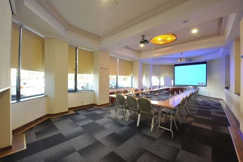Crystal Palace Hotel - image - 4