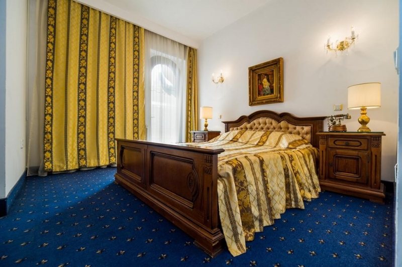 Hotel Carpati Imparatul Romanilor - image - 4