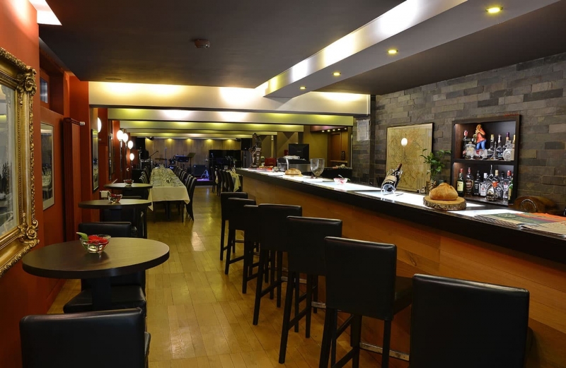 La Cave de Bucarest - image - 2