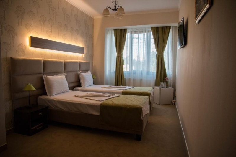 Hotel Ioana (INCHIS T) - image - 4