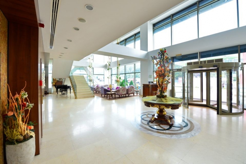 Ramada Brasov - image - 1